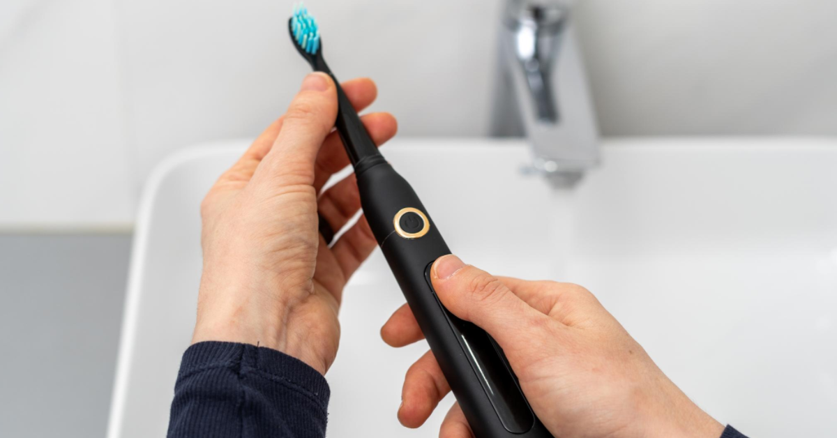 Are Electric Toothbrushes Worth It? 5 Reasons to Make the Switch! The